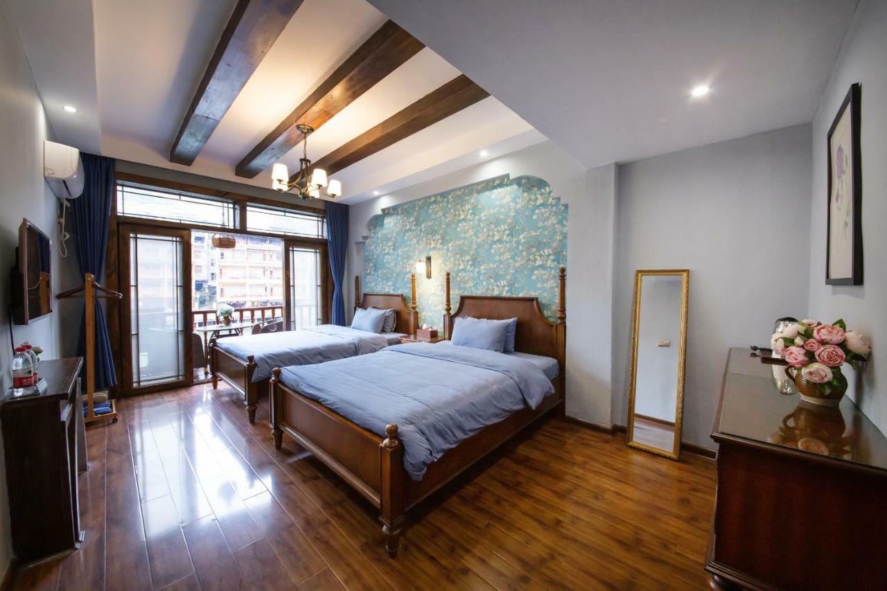 Flower Time Inn Fenghuang Exterior foto